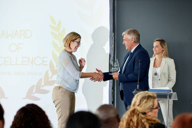 cómo organizar un evento de premiación de alto impacto