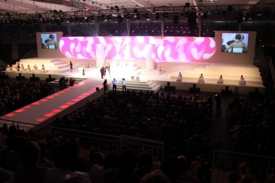 la importancia del diseño de escenarios personalizados en eventos